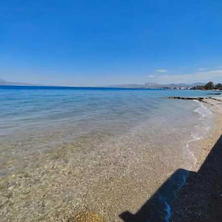 Apartamento Rainbow Seaside Nerántza